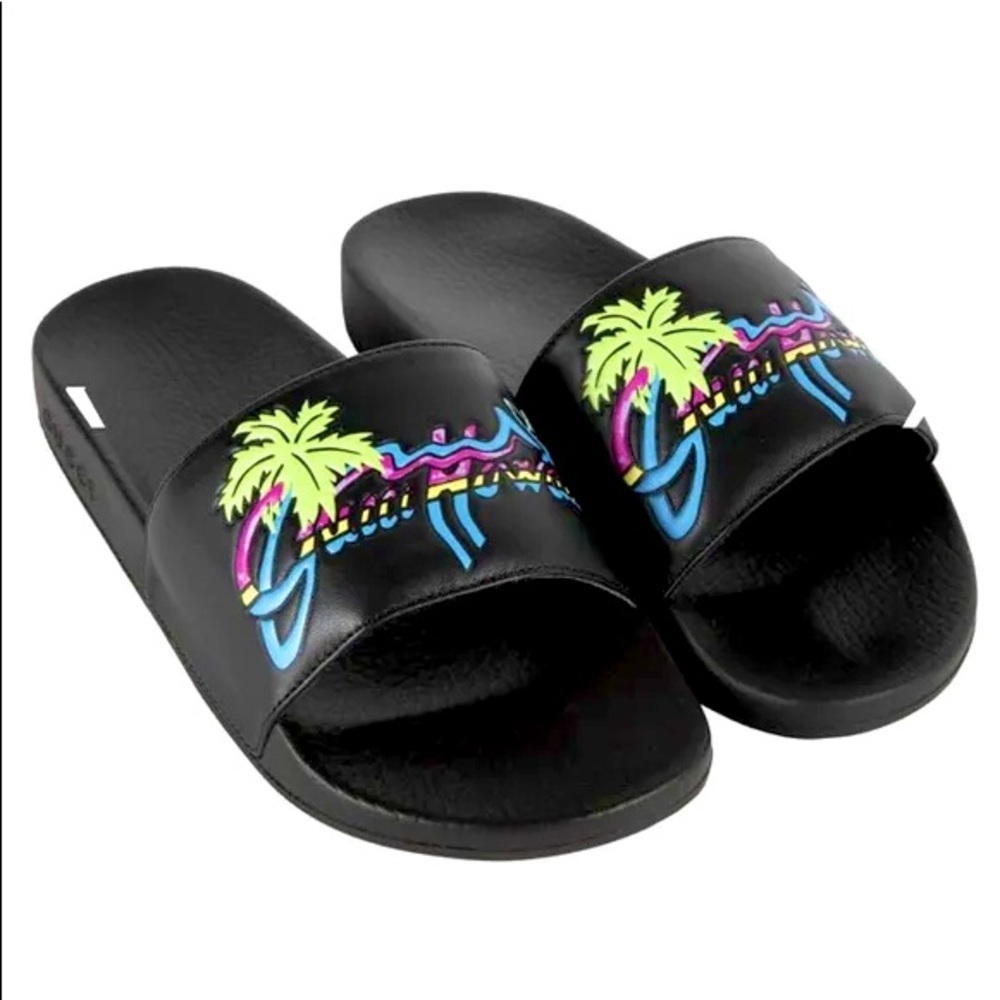NWT Gucci Men’s Rubber Hawaii Sandals